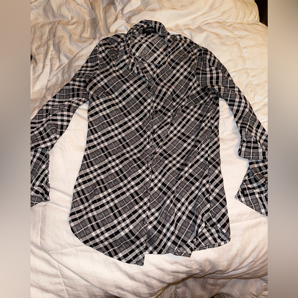 light shirt not a heavy material , middle to your choice of occasions